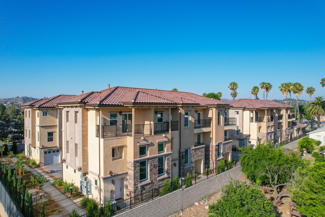 The Garey Palms in Pomona, CA - Building Photo