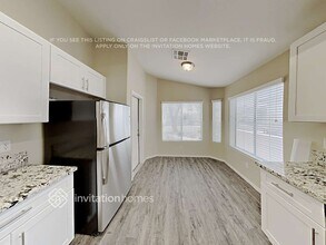 7904 Turtle Island Ct in Las Vegas, NV - Building Photo - Building Photo