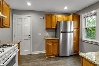 272 Windermere Blvd, Unit 2 in Eggertsville, NY - Building Photo - Building Photo