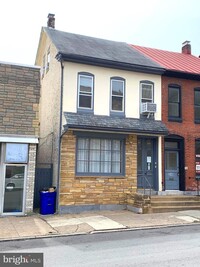 242 King St - 10