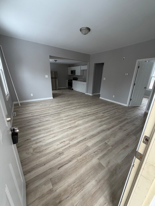 1646 Center St, Unit Upper in Racine, WI - Foto de edificio