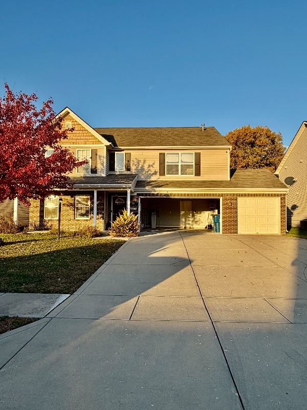 7952 Bombay Ln in Indianapolis, IN - Foto de edificio - Building Photo