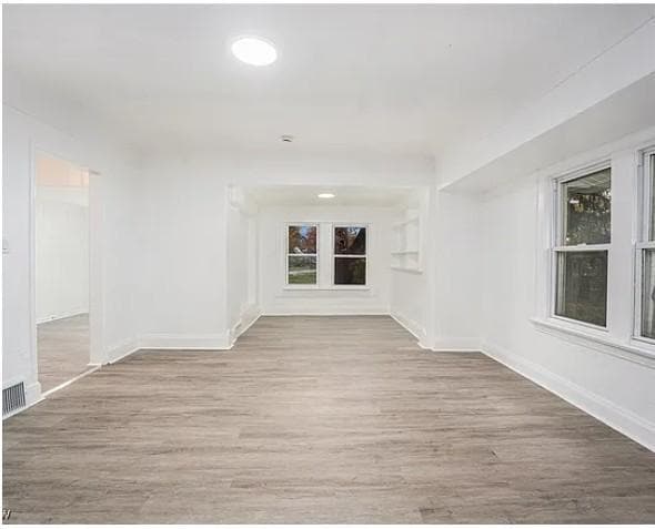 16174 Friend Ave in Maple Heights, OH - Building Photo - Building Photo