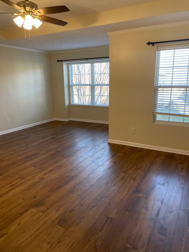 property at 1506 Hamden Dr