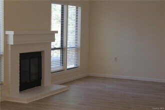 573 Heritage Hills-Unit -C in Somers, NY - Foto de edificio - Building Photo