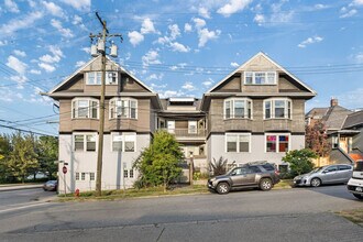 2200 Heather St in Vancouver, BC - Building Photo - Building Photo