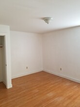2864 Fort Bridgman Rd, Unit 2 in Vernon, VT - Building Photo - Building Photo