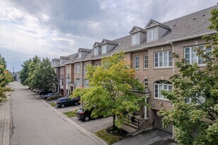 114 Evans Av in Toronto, ON - Building Photo