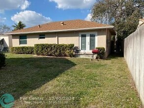 2508 McKinley St in Hollywood, FL - Building Photo - Building Photo