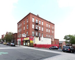 148-154 High St in Holyoke, MA - Building Photo