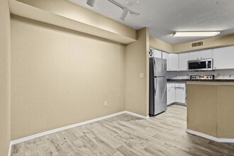 826 Camargo Way, Unit 104 in Altamonte Springs, FL - Foto de edificio - Building Photo