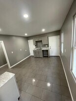 431 Dixwell Ave in New Haven, CT - Building Photo
