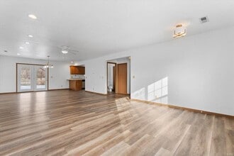 134 Clinton Hill Dr in Belleville, IL - Building Photo - Building Photo