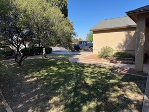 2597 Dove Ln in Thatcher, AZ - Building Photo - Building Photo