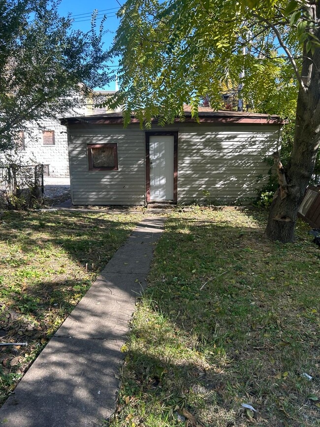 11305 S Edbrooke Ave in Chicago, IL - Building Photo - Building Photo