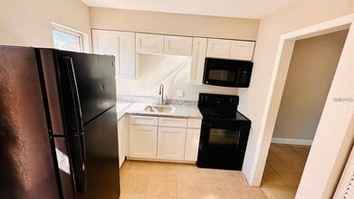 390 W Haines Blvd in Lake Alfred, FL - Foto de edificio - Building Photo