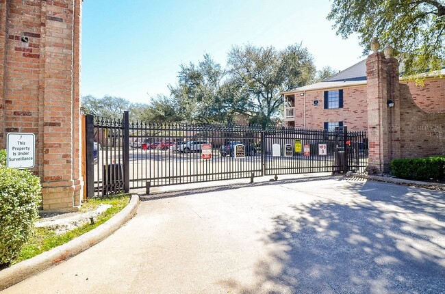 property at 2255 Braeswood Park Dr