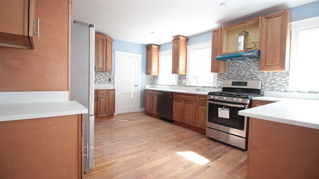 33 Prentiss St, Unit 1st Fl