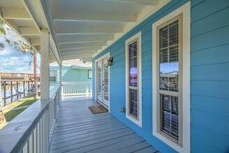 606 Warsaw Dr in Bayou Vista, TX - Building Photo - Building Photo