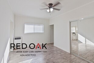 979 S Oxford Ave in Los Angeles, CA - Building Photo