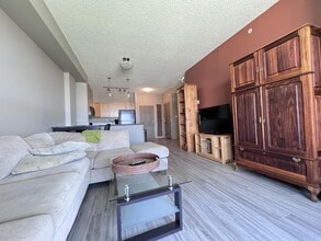 12320-12102 102 St in Grande Prairie, AB - Building Photo - Building Photo