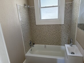 304 Wildwood Ave in Beckley, WV - Building Photo - Building Photo