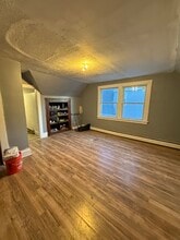 118 Baltimore St, Unit 3 in Hartford, CT - Foto de edificio - Building Photo