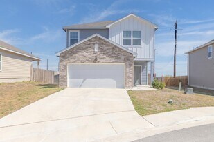 5810 Rue Picasso in Converse, TX - Building Photo