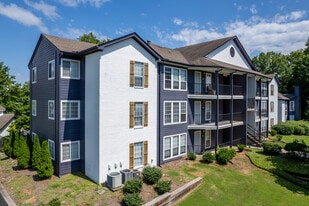 Evergreen Auburn in Auburn, AL - Building Photo