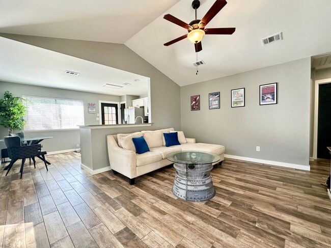 property at 1003 Markham Ln