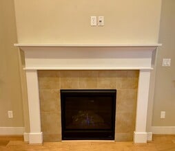 11811 SW Barber St in Wilsonville, OR - Building Photo - Building Photo