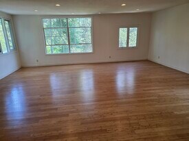 16 Champion Pl, Unit A in Alhambra, CA - Building Photo