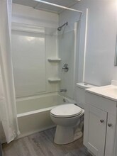 744 E Michigan Ave in Battle Creek, MI - Building Photo - Building Photo