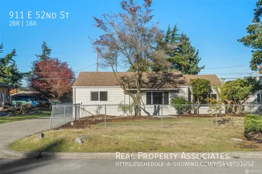 911 E 52nd St in Tacoma, WA - Building Photo