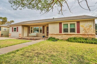3802 33rd St in Lubbock, TX - Building Photo - Building Photo