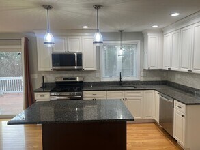 131 Merrill Ave in Haverhill, MA - Building Photo - Building Photo