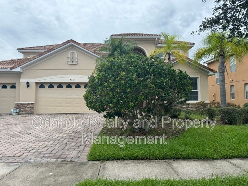 3526 Valleyview Dr in Kissimmee, FL - Building Photo