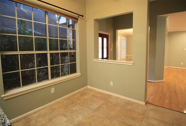 property at 3907 Princeton Park Ct