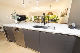 21387 Marina Cove Cir in Miami, FL - Building Photo - Building Photo