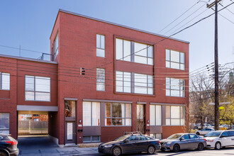 2189 Augustin-Cantin St in Montréal, QC - Building Photo - Building Photo