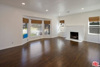 6446 W 85th St in Los Angeles, CA - Building Photo - Building Photo