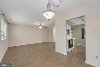 405A Cypress Point Cir in Mount Laurel, NJ - Building Photo - Building Photo