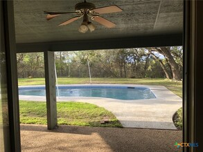 6514 Wolfcreek Pass in Austin, TX - Building Photo - Building Photo