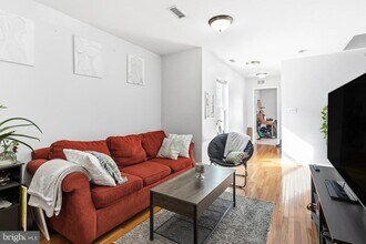 2024 N Carlisle St in Philadelphia, PA - Building Photo - Building Photo