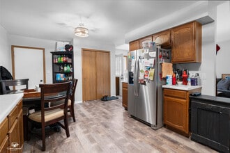 708 Michigan Ave in South Elgin, IL - Building Photo - Building Photo