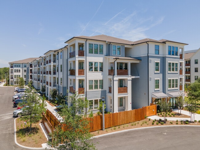 Terrabella in Jacksonville, FL - Foto de edificio - Building Photo
