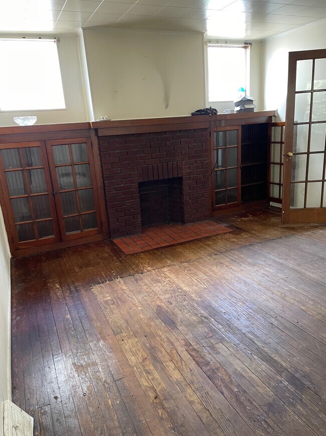 property at 196 Lenox St