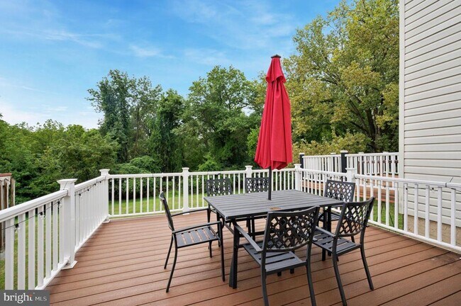 290 Birch Dr in Lafayette Hill, PA - Building Photo - Building Photo