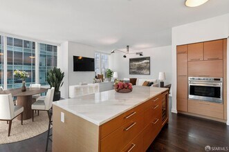 301 Mission St in San Francisco, CA - Building Photo - Building Photo