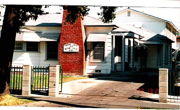 1413 N Ross St in Santa Ana, CA - Building Photo